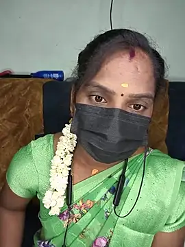 Snapshot of Tamil_Pallavi chatting on July 7, 2026, 4:43 pm Tamil Pallavi online show from July 7, 2026, 4:43 pm