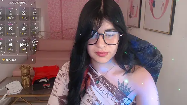 Snapshot of Nina_harpper_ chatting on February 27, 2026, 1:00 pm Nina harpper online show from February 27, 2026, 1:00 pm