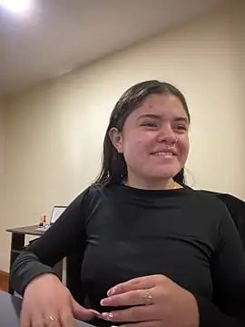 Camila Duarte2 online show from April 6, 2026, 1:45 pm