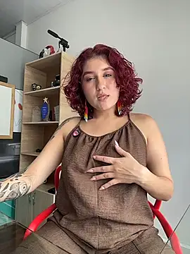 MissSavage  online show from May 25, 2026, 7:01 pm