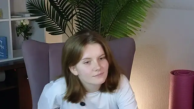 Snapshot of JanuaryElders chatting on December 3, 2025, 1:21 pm JanuaryElders online show from December 3, 2025, 1:21 pm