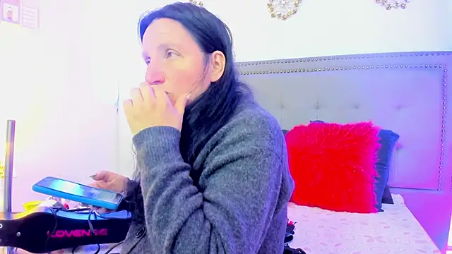 Snapshot of Andre_cloefoxx_ chatting on February 18, 2026, 3:15 am Andre cloefoxx online show from February 18, 2026, 3:15 am