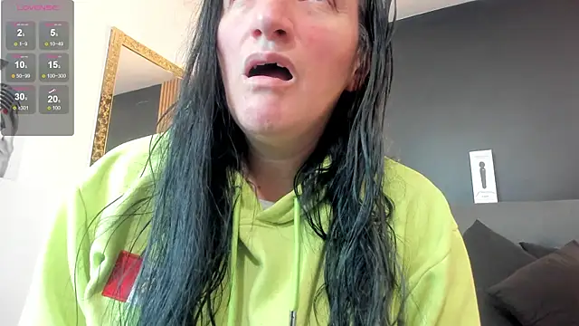 Snapshot of Andre_cloefoxx_ chatting on February 17, 2026, 3:15 am Andre cloefoxx online show from February 17, 2026, 3:15 am