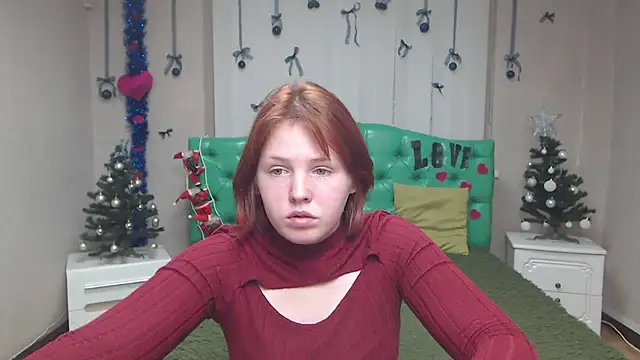 EvelinaRedfox online show from December 16, 2025, 6:06 am