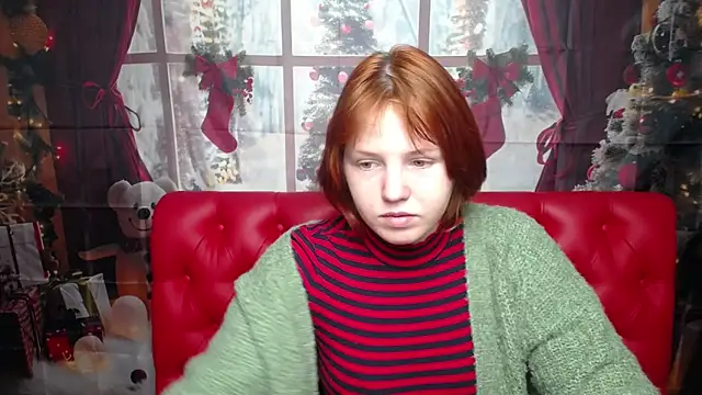 EvelinaRedfox online show from December 21, 2025, 6:37 am