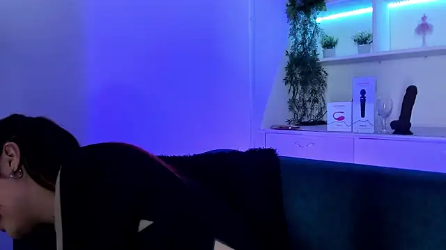 Snapshot of Saelivrae chatting on February 11, 2026, 7:03 pm Saelivrae online show from February 11, 2026, 7:03 pm