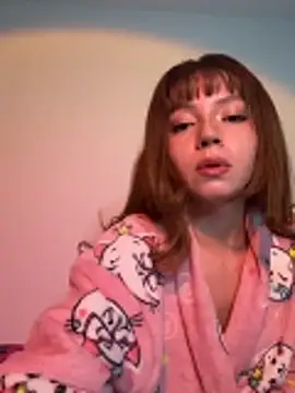 Snapshot of valery_blossom chatting on December 2, 2025, 1:39 am valery blossom online show from December 2, 2025, 1:39 am