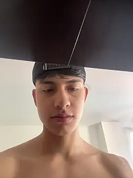 Snapshot of Lander_Cruz chatting on May 9, 2026, 3:26 pm Lander Cruz online show from May 9, 2026, 3:26 pm