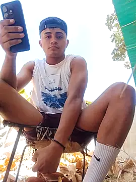 Snapshot of youngboypiss chatting on February 21, 2026, 4:09 pm youngboypiss online show from February 21, 2026, 4:09 pm