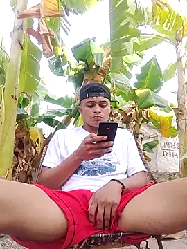 Snapshot of youngboypiss chatting on February 4, 2026, 12:00 pm youngboypiss online show from February 4, 2026, 12:00 pm