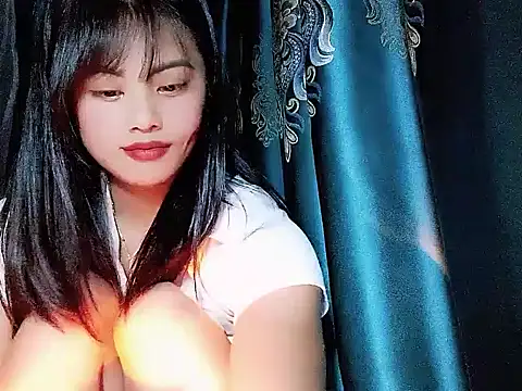 Snapshot of Nana569 chatting on February 28, 2026, 11:26 pm Nana569 online show from February 28, 2026, 11:26 pm