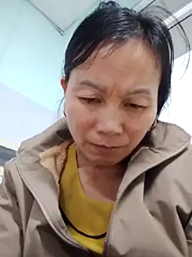 Lili-123k online show from February 4, 2026, 8:20 am