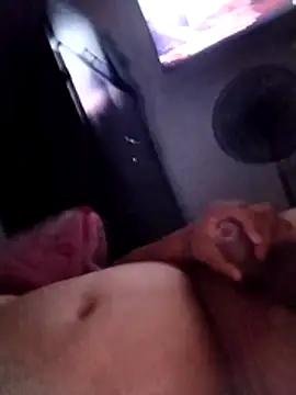 tragon01sexi online show from December 2, 2025, 8:05 am