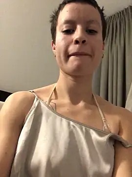 Snapshot of YoungDutchRuby chatting on December 2, 2025, 7:26 pm YoungDutchRuby online show from December 2, 2025, 7:26 pm