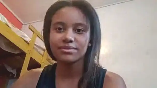 LettieMoe online show from December 5, 2025, 4:49 pm