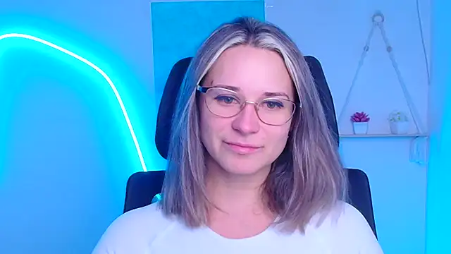 Snapshot of Melodie_Aster chatting on January 12, 2026, 12:23 pm Melodie Aster online show from January 12, 2026, 12:23 pm