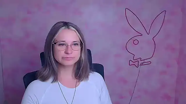 Snapshot of Melodie_Aster chatting on January 16, 2026, 12:20 pm Melodie Aster online show from January 16, 2026, 12:20 pm