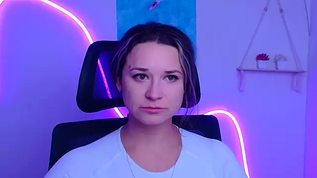 Snapshot of Melodie_Aster chatting on December 21, 2025, 12:18 pm Melodie Aster online show from December 21, 2025, 12:18 pm