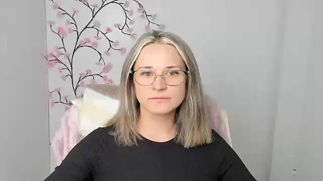 Snapshot of Melodie_Aster chatting on January 11, 2026, 6:48 pm Melodie Aster online show from January 11, 2026, 6:48 pm