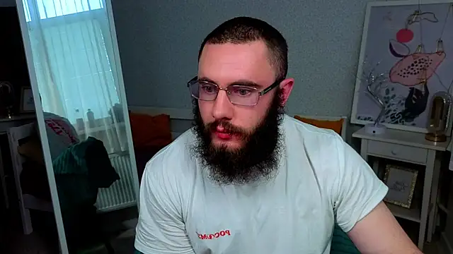 Snapshot of Ant_Power chatting on May 17, 2026, 3:23 pm Ant Power online show from May 17, 2026, 3:23 pm
