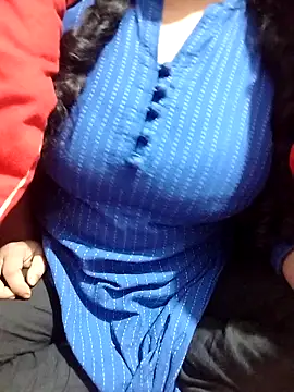 Snapshot of hottyrose69 chatting on February 1, 2026, 10:57 am hottyrose69 online show from February 1, 2026, 10:57 am