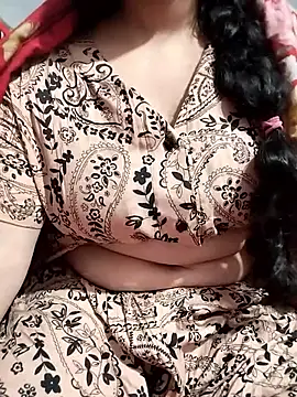 Snapshot of hottyrose69 chatting on March 2, 2026, 4:13 am hottyrose69 online show from March 2, 2026, 4:13 am