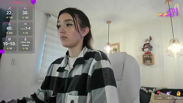 Paola Owens online show from December 17, 2025, 11:48 am