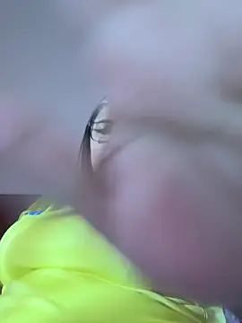 Snapshot of Carameloswing1 chatting on July 7, 2026, 9:29 pm Carameloswing1 online show from July 7, 2026, 9:29 pm