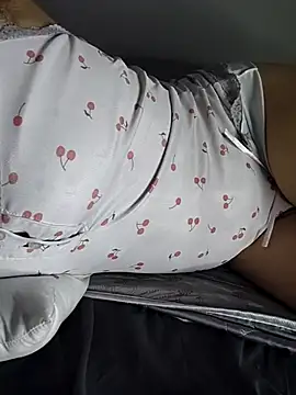 Snapshot of Miky_Lyn chatting on February 24, 2026, 9:54 am Miky Lyn online show from February 24, 2026, 9:54 am