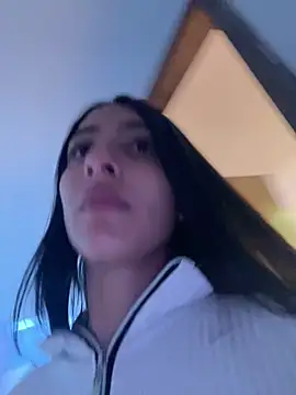 lya  brown online show from April 7, 2026, 11:01 am