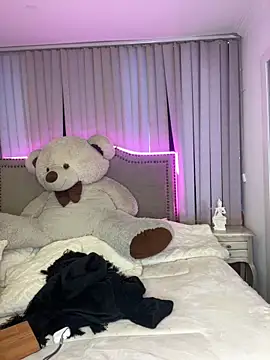 lya  brown online show from March 19, 2026, 11:10 am