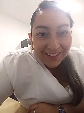 Valeria montana  online show from January 14, 2026, 12:42 pm