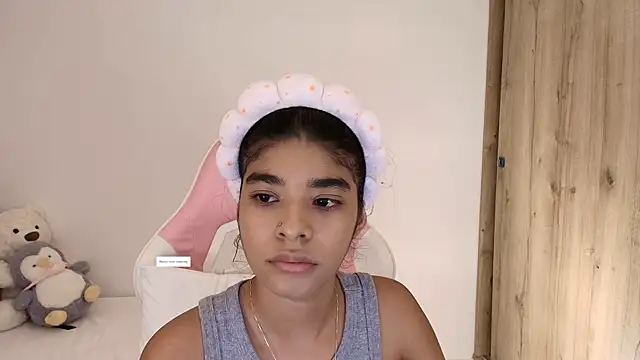 Snapshot of phia_carter chatting on April 22, 2026, 2:51 am phia carter online show from April 22, 2026, 2:51 am