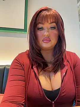 Snapshot of MissRaven_x chatting on January 9, 2026, 10:00 am MissRaven x online show from January 9, 2026, 10:00 am