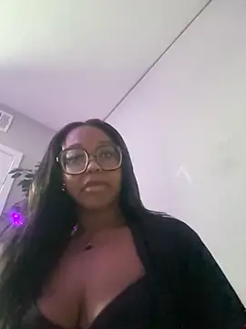 Snapshot of IndiaNoir chatting on December 2, 2025, 7:37 pm IndiaNoir online show from December 2, 2025, 7:37 pm