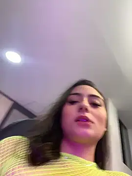 Niicoletta White online show from December 17, 2025, 9:53 pm