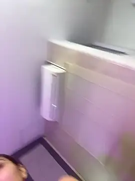 Niicoletta White online show from December 18, 2025, 10:13 pm