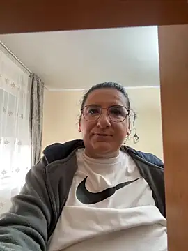 Dana92va online show from February 15, 2026, 6:36 am