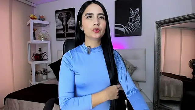 Snapshot of mialiore chatting on February 12, 2026, 12:38 pm mialiore online show from February 12, 2026, 12:38 pm