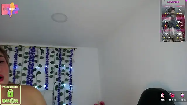 Mia Duque1999 online show from April 14, 2026, 7:52 pm