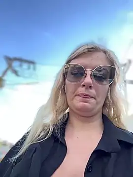 Betsy online show from January 1, 2025, 9:28 am