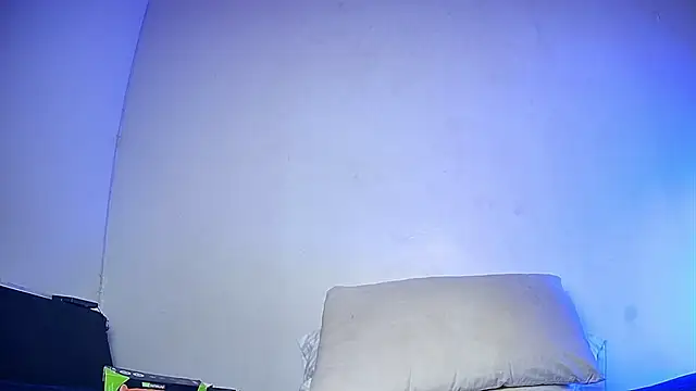 nicolatinboy online show from April 4, 2026, 10:38 pm