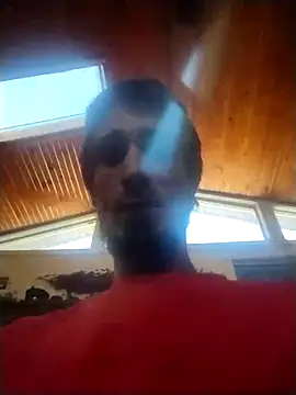 Snapshot of bigjohnson2914 chatting on December 17, 2025, 6:35 pm bigjohnson2914 online show from December 17, 2025, 6:35 pm