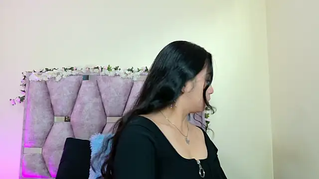 iris and damian online show from February 20, 2026, 5:26 pm