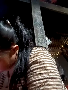 ava-dellght online show from December 22, 2025, 2:33 am