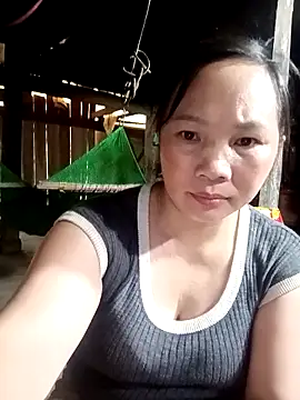 ava-dellght online show from April 21, 2026, 6:42 am