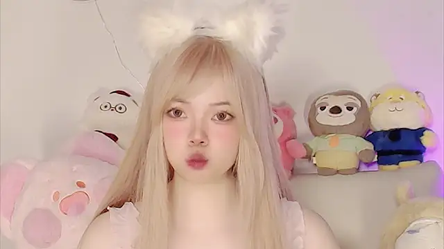 Snapshot of Miyeoonn chatting on January 16, 2026, 2:15 am Miyeoonn online show from January 16, 2026, 2:15 am