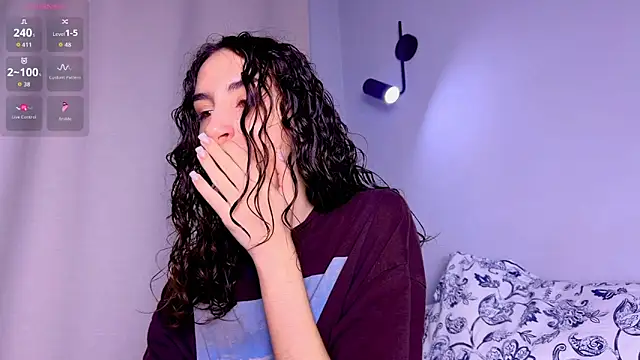 Snapshot of Elizwise chatting on February 27, 2026, 4:12 am Elizwise online show from February 27, 2026, 4:12 am