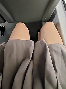 Baby-Linh online show from March 31, 2026, 4:58 am