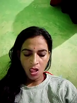 Snapshot of Big_soniya55A chatting on August 3, 2026, 1:14 am Big soniya55A online show from August 3, 2026, 1:14 am